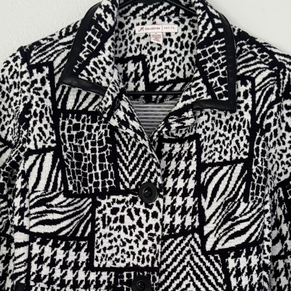 JM Collection Small Petite‎ Black & White Animal Print Button Down Jacket